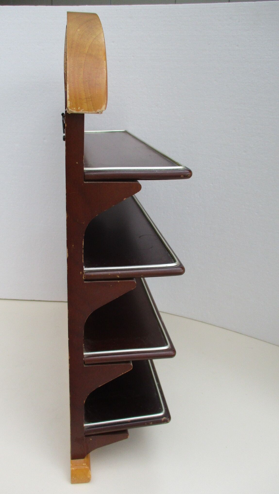 4-level wooden shelf