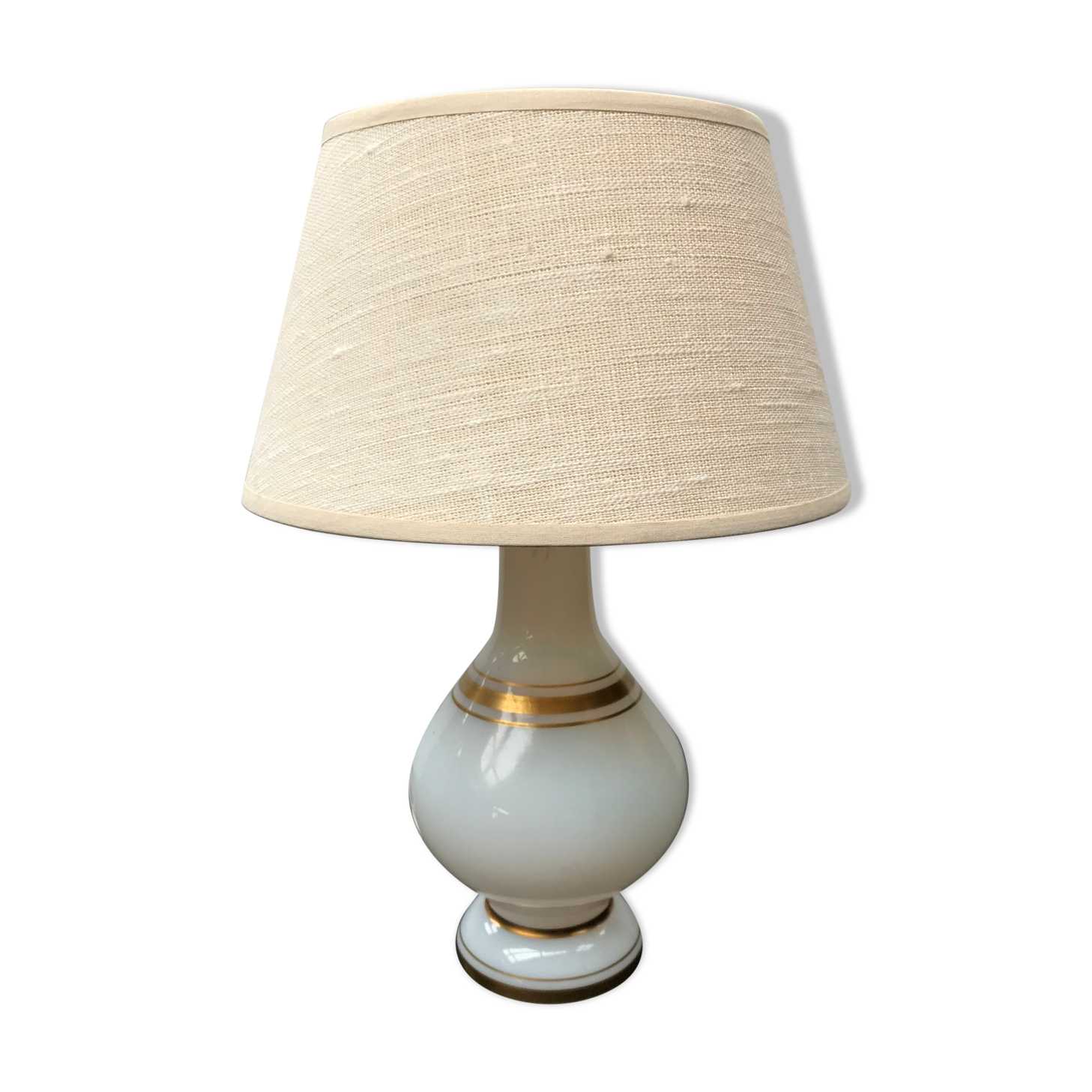 Former opaline white lamp