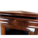 Armoire d’angle antique de l’empire tardif avec étagères en acajou des années 1840