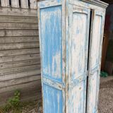 Armoire parisienne en bois