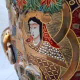 Rare and large vase satsuma in round bump. Mid-20th.