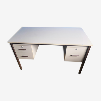 Bureau métallique gris