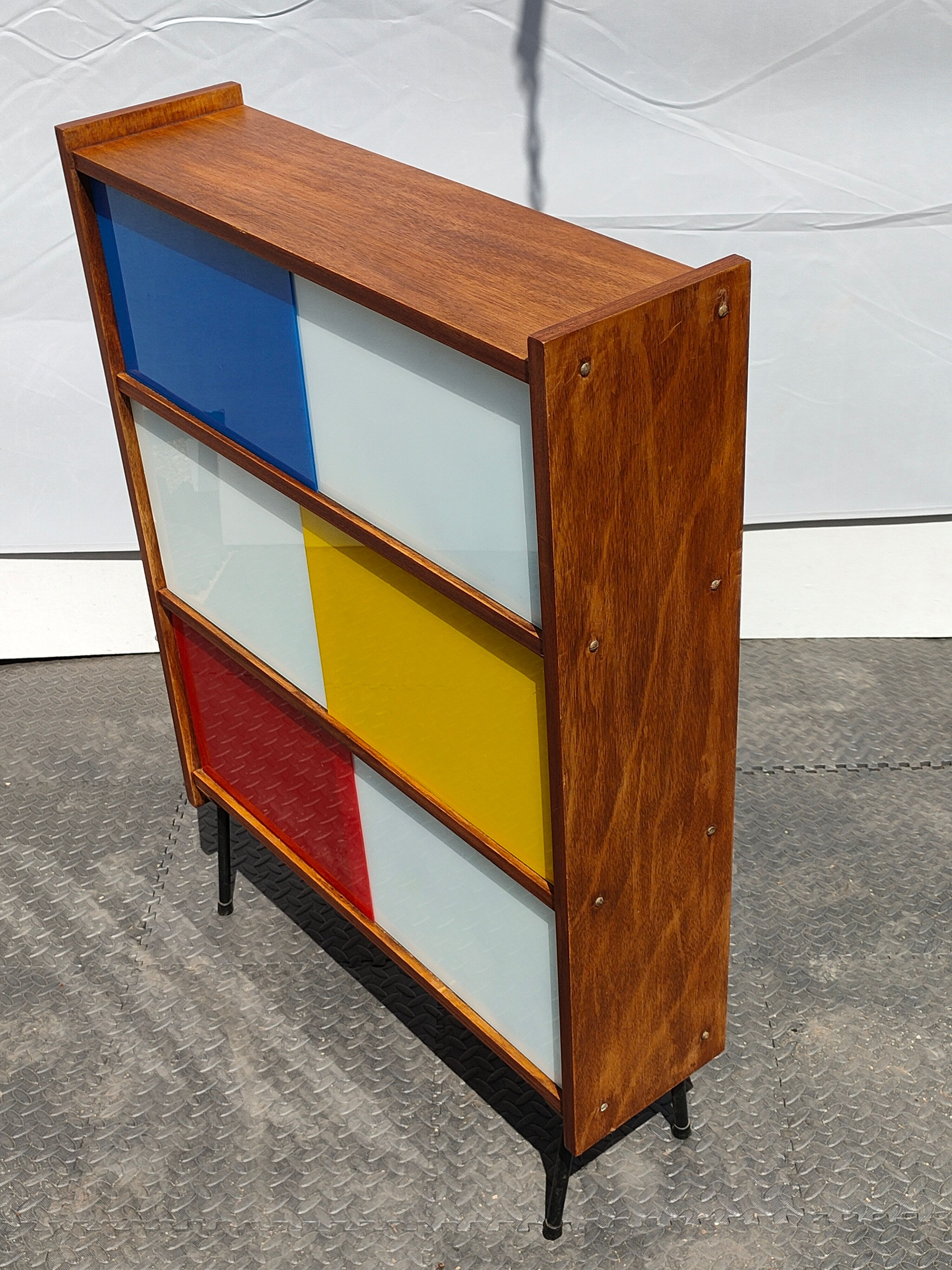 Vintage 70s Scandinavian showcase library