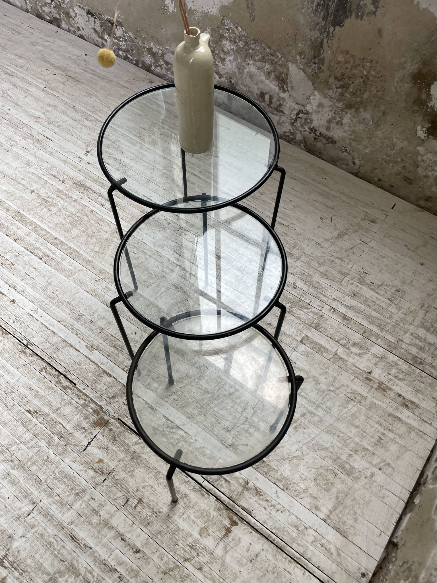 Tables basses gigogne métal et verre années 50