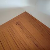 Scandinavian 60' extending table