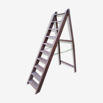 Ladder wooden folding 10 markets