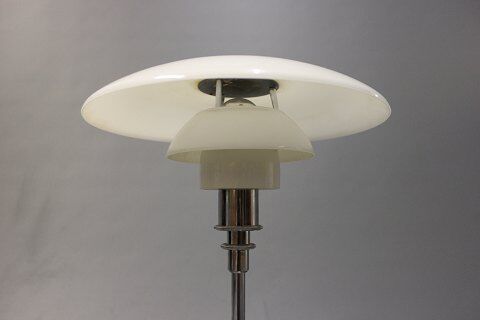 Poul Henningsen 1999 table lamp