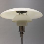 Poul Henningsen 1999 table lamp