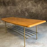 Table basse bois et métal doré, 1950-1960