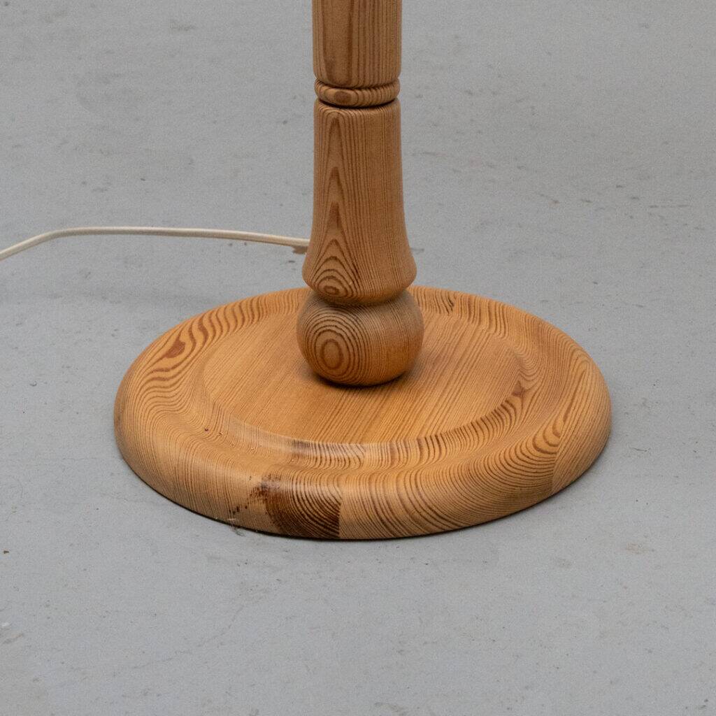 Pine floor lamp Solbackens Svarveri 1970s