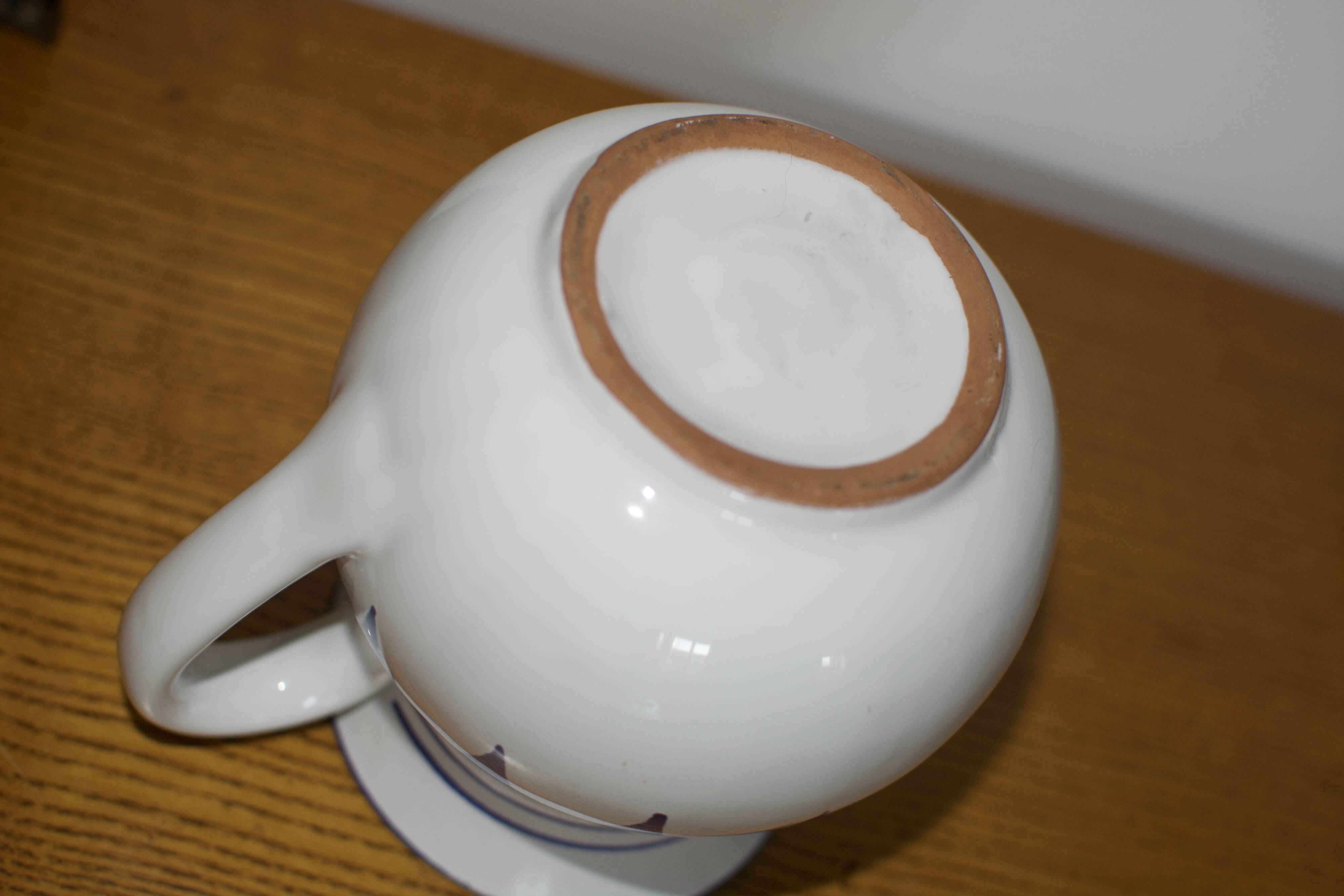 Pichet vintage à motifs bleu