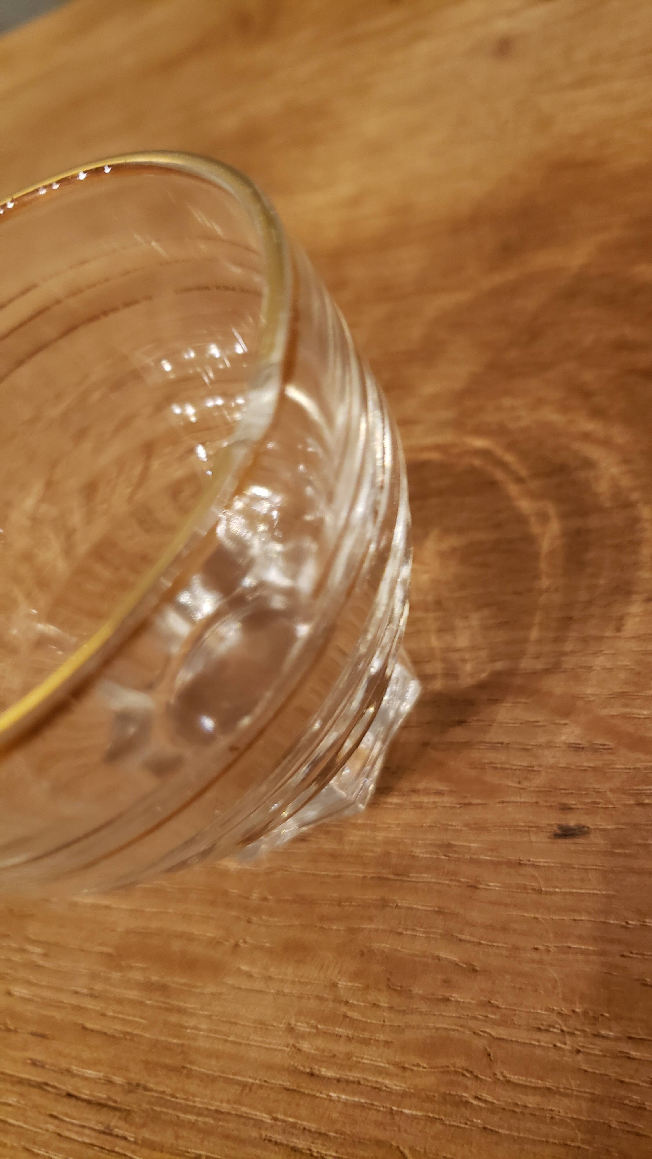 18 verres vintage pied étoile liseré doré