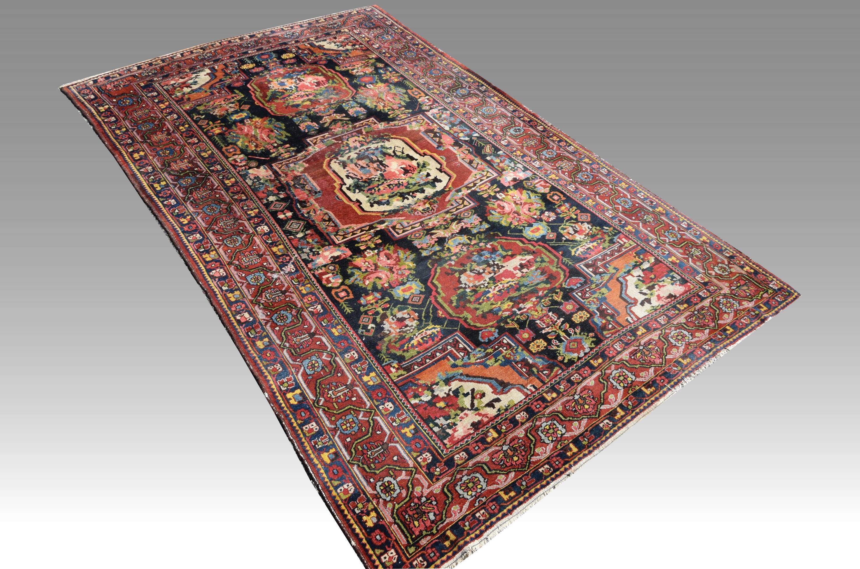 Antique Iranian oriental rug Bakhtiar Faradombeh: 3.37 X 2.13 meters. Early 20th century circa 1920/30