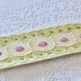 Large vintage cake dish in exotic fruit barbotine signed GV