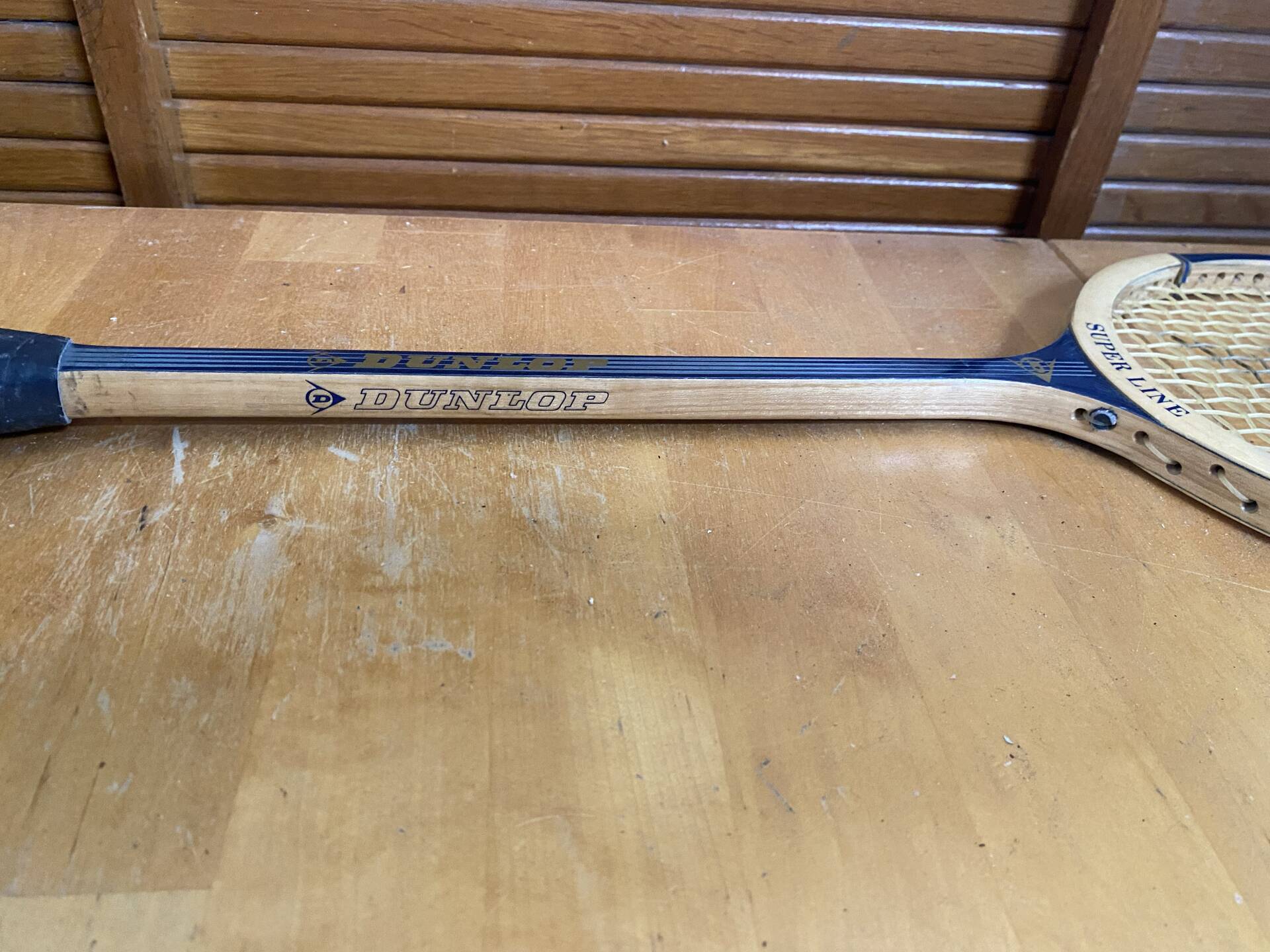 Vintage dunlop badminton racket wood + sports cover #e240