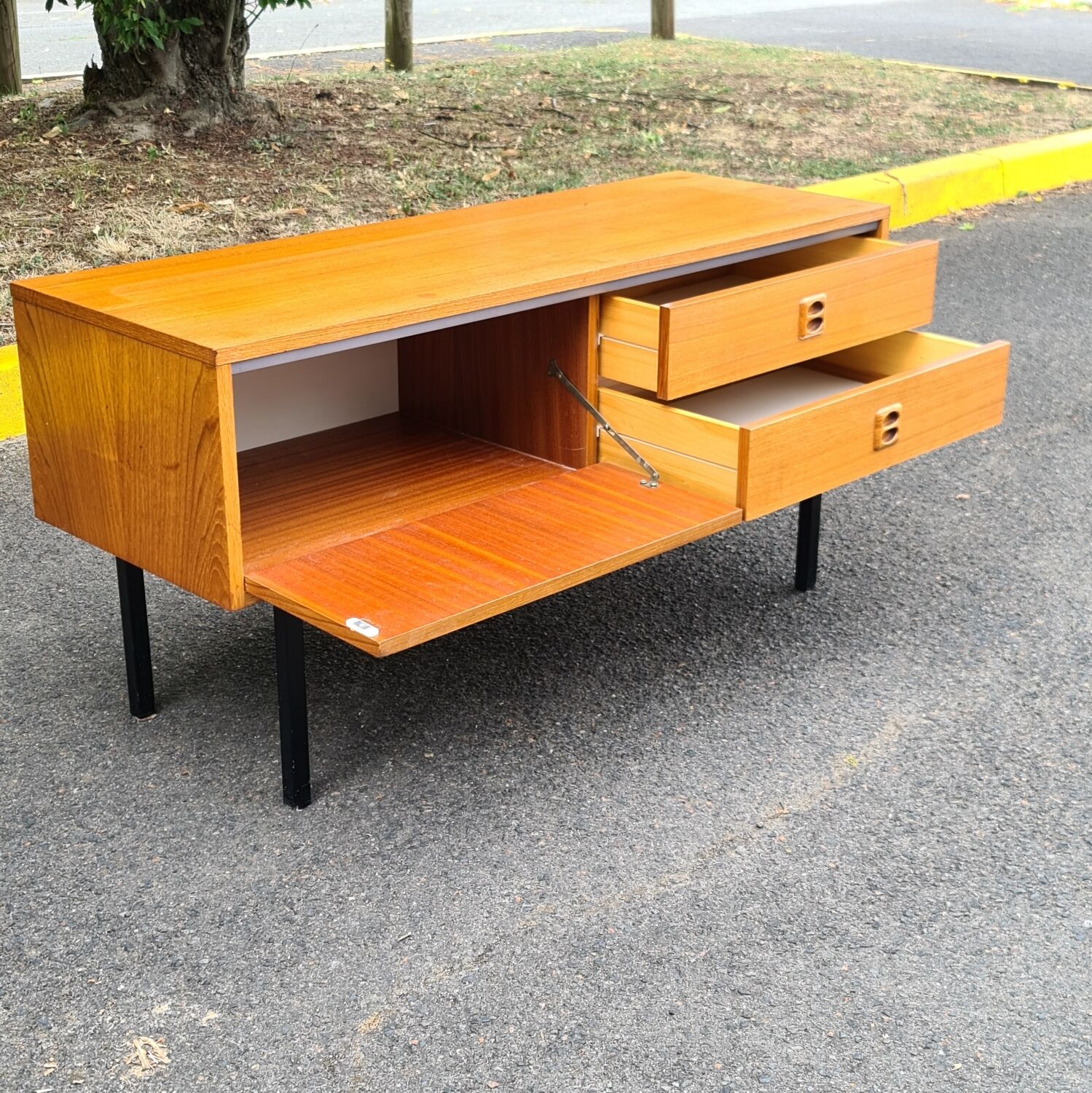Vintage scandinavian tv sideboard
