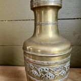 Vase en laiton art déco