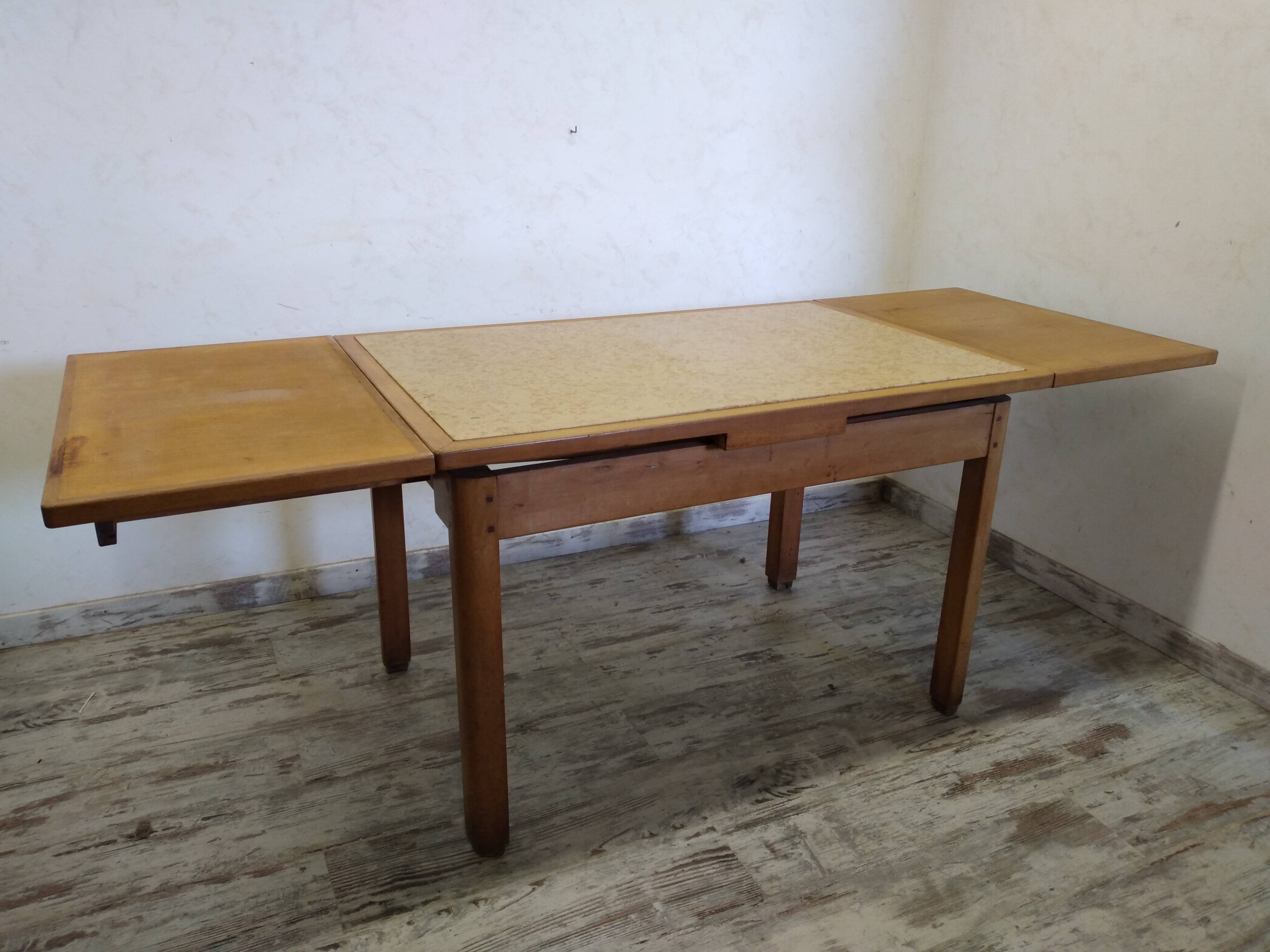 Wood and marble table with extensions