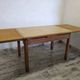 Table en bois et marbre avec rallonges