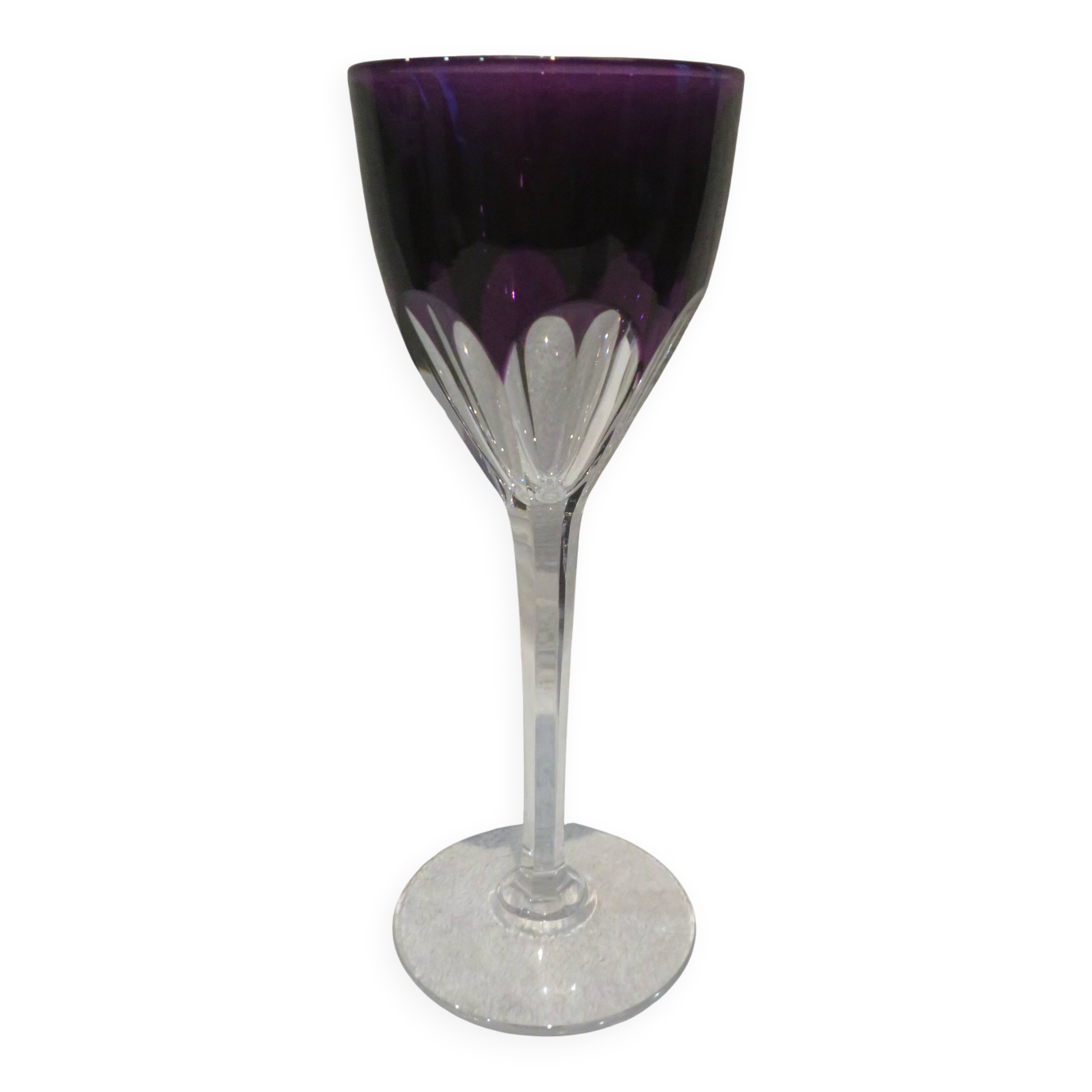 Verre à vin en cristal Baccarat modèle Genova doublé Amethyste