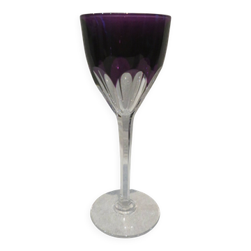 Verre à vin en cristal Baccarat modèle Genova doublé Amethyste