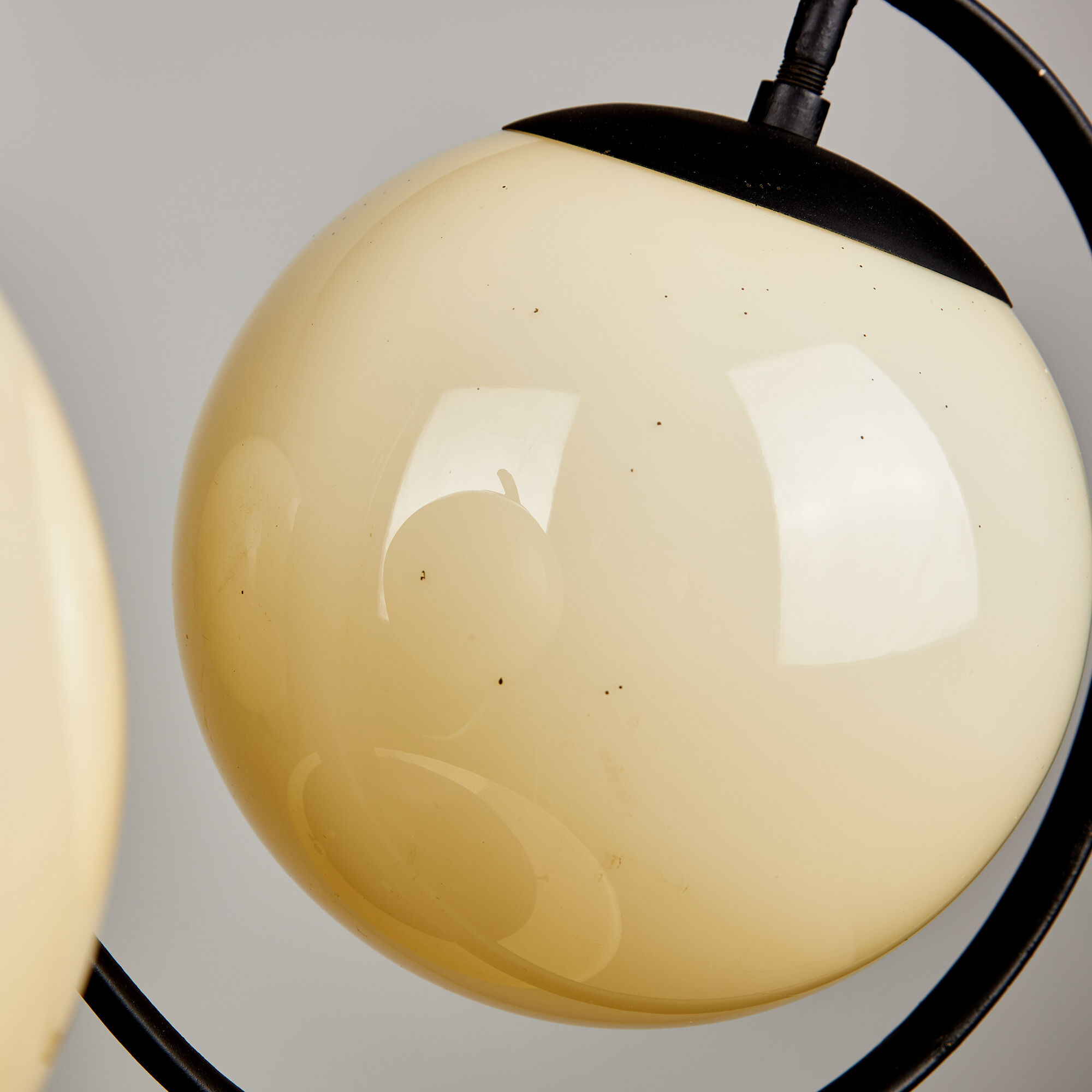 Lustre en métal et verre