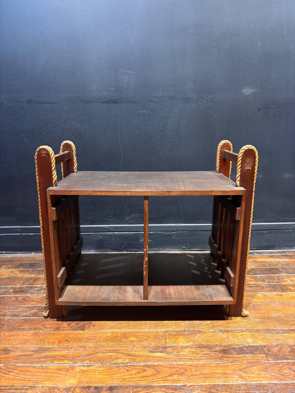 Vintage side table – Wooden structure and open shelf