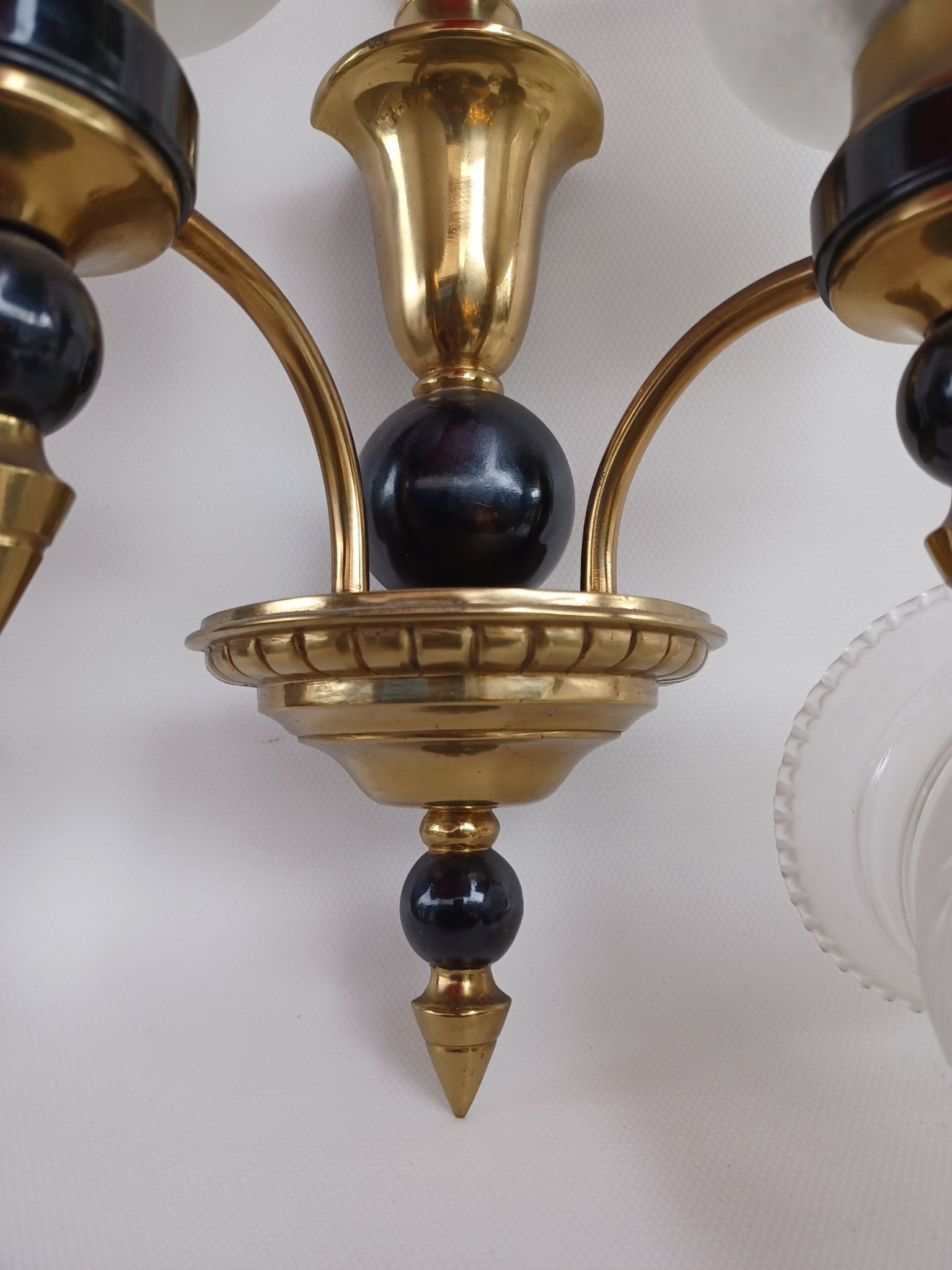 Paire d'appliques en bronze de style neo classique, XX ème siècle
