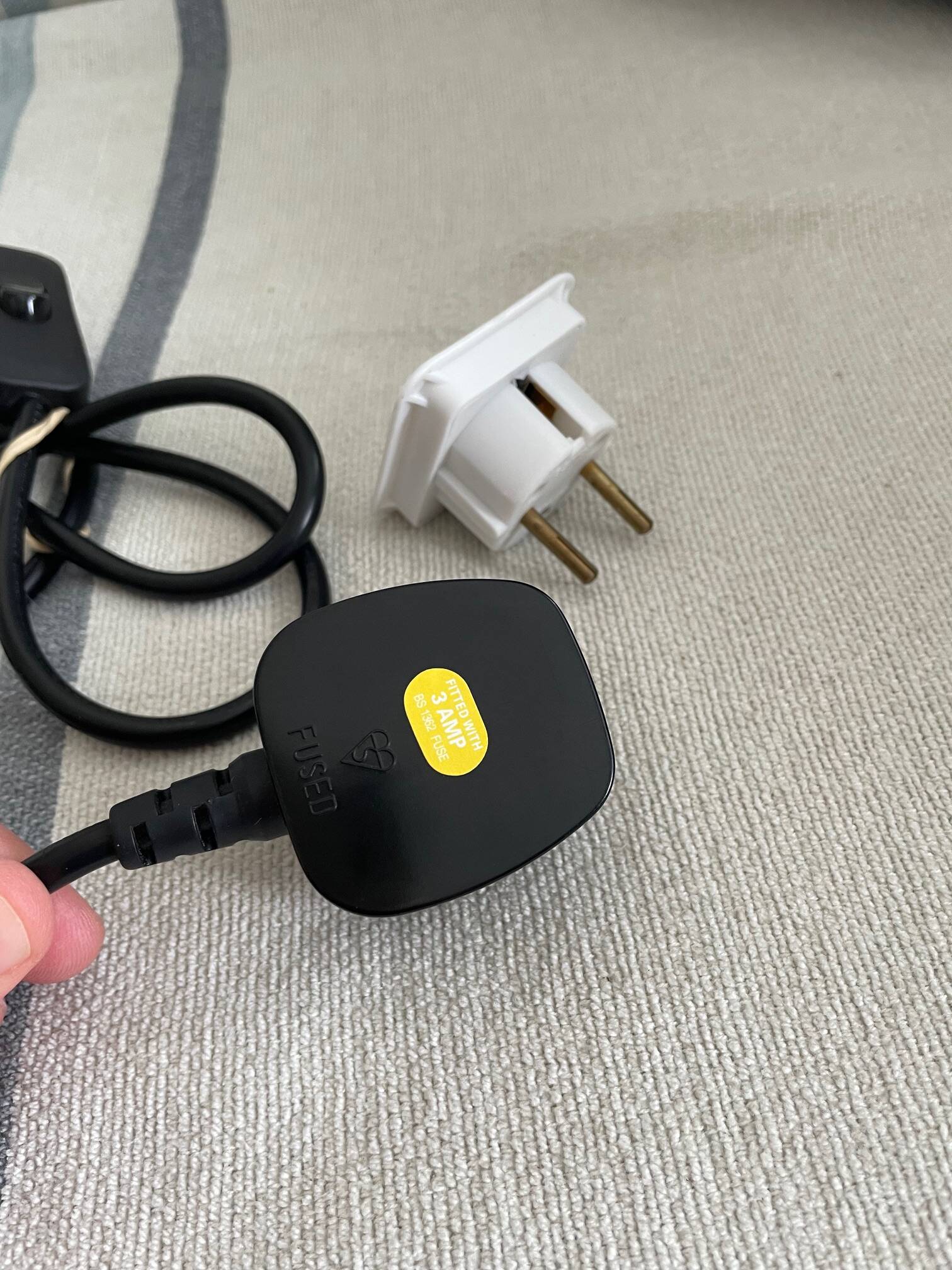 Spanish floral glass lamp published by Mantra