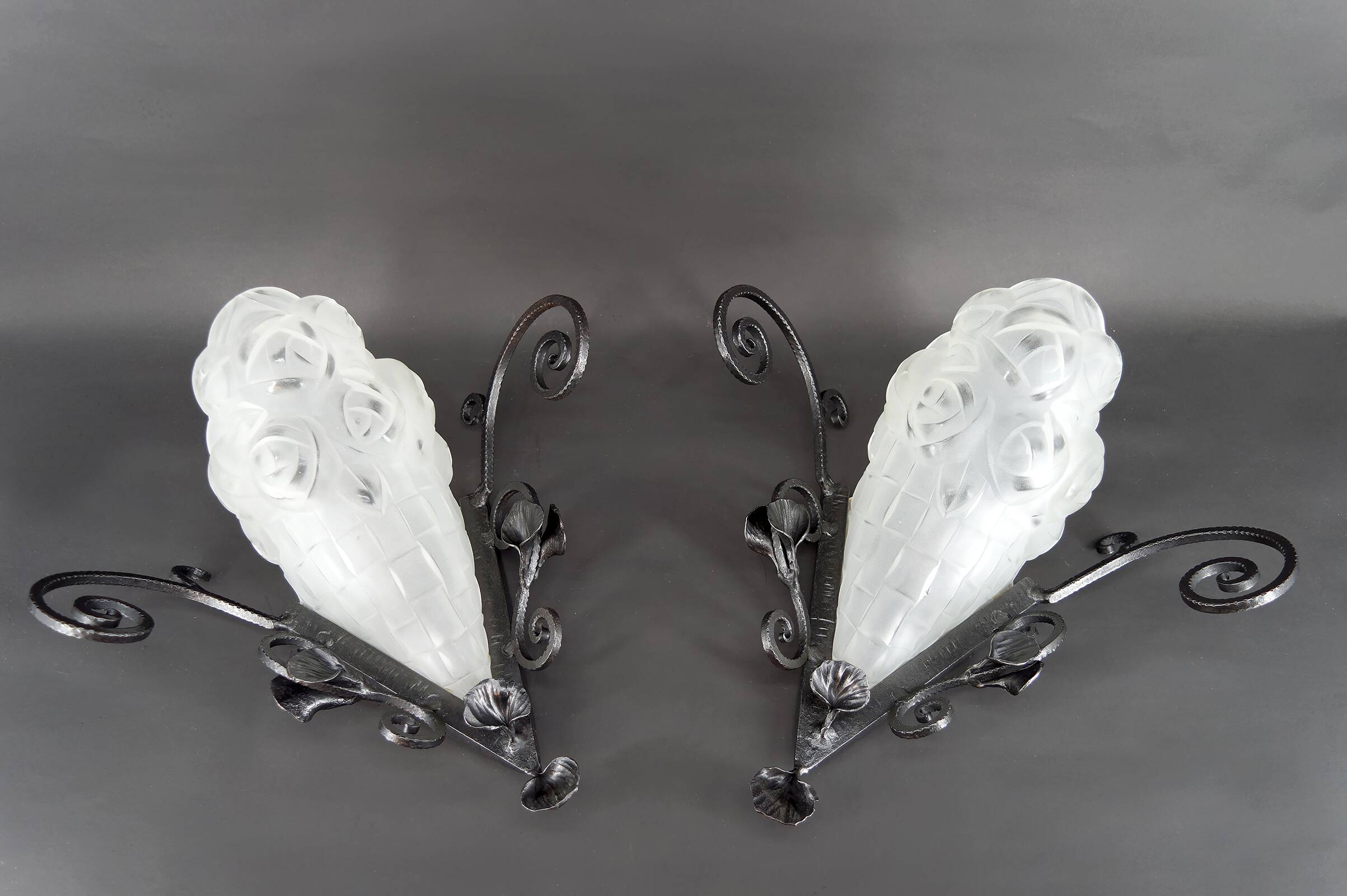 Pair of Wrought Iron Wall Lights by Degué, Art Deco, France, c. 1930