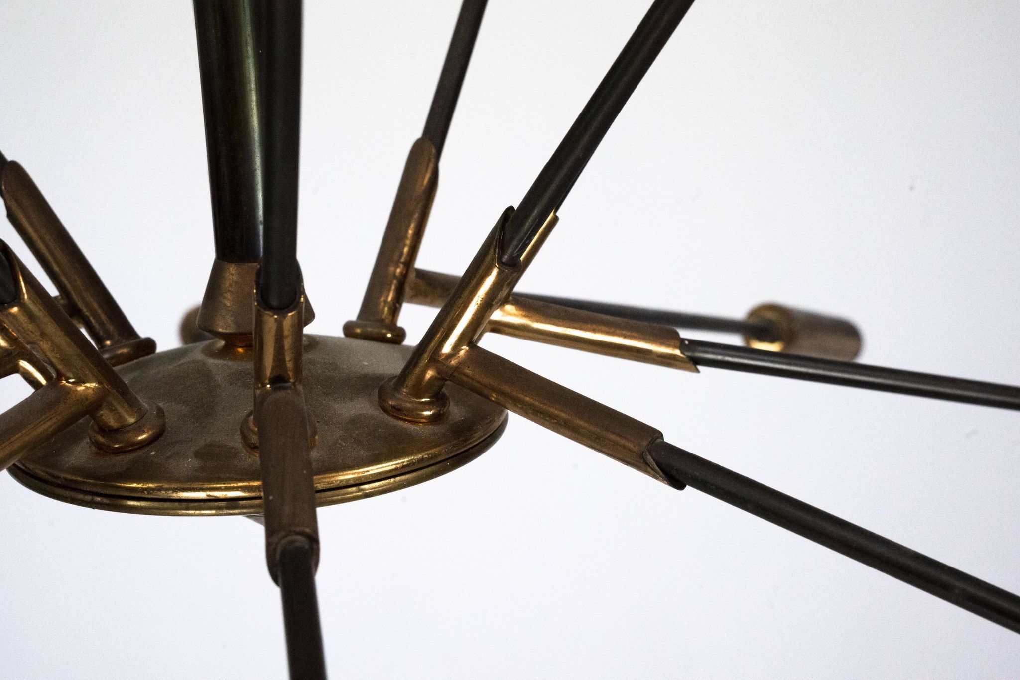 Rare Stilnovo 16-Arm Brass Sputnik Chandelier – 92 cm Diameter – Italy, 195