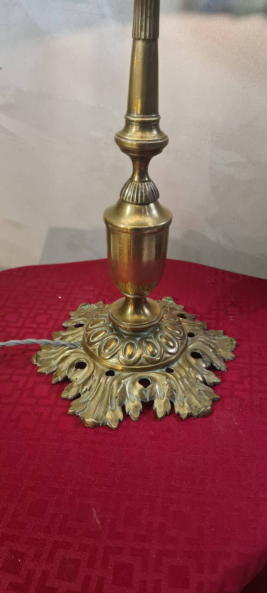 Antique Art Nouveau lamp with genuine bronze base 54x30 glass