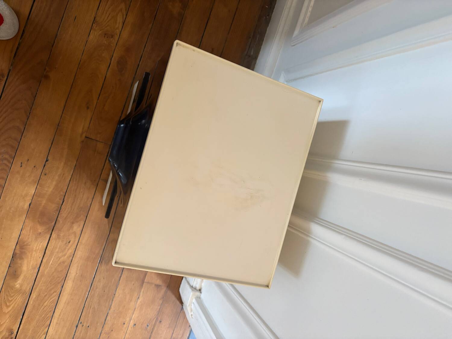 Bout de canapé ou bien table de chevet vintage 1970 Prisunic