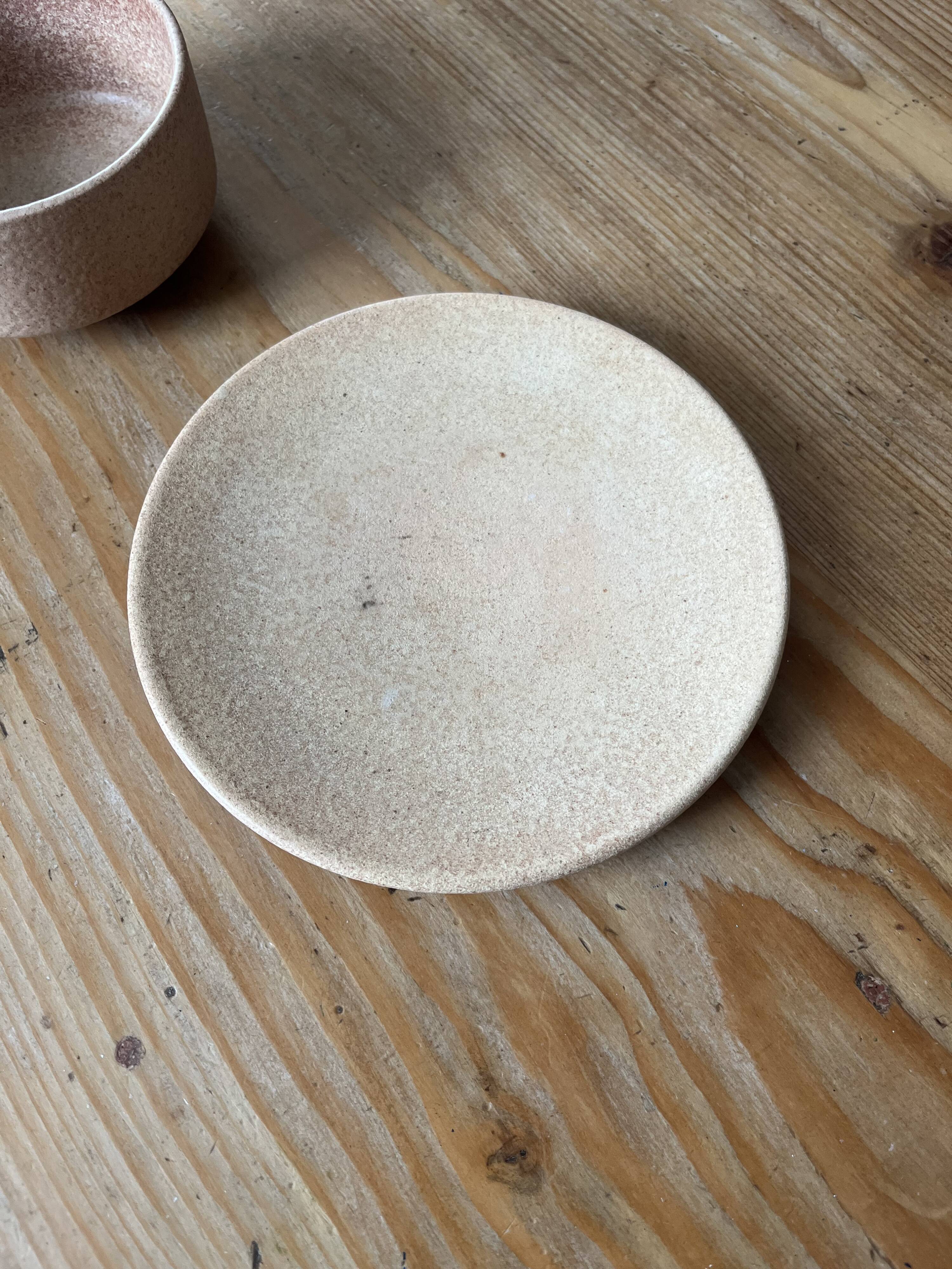 Tasse large en gré + sous tasse