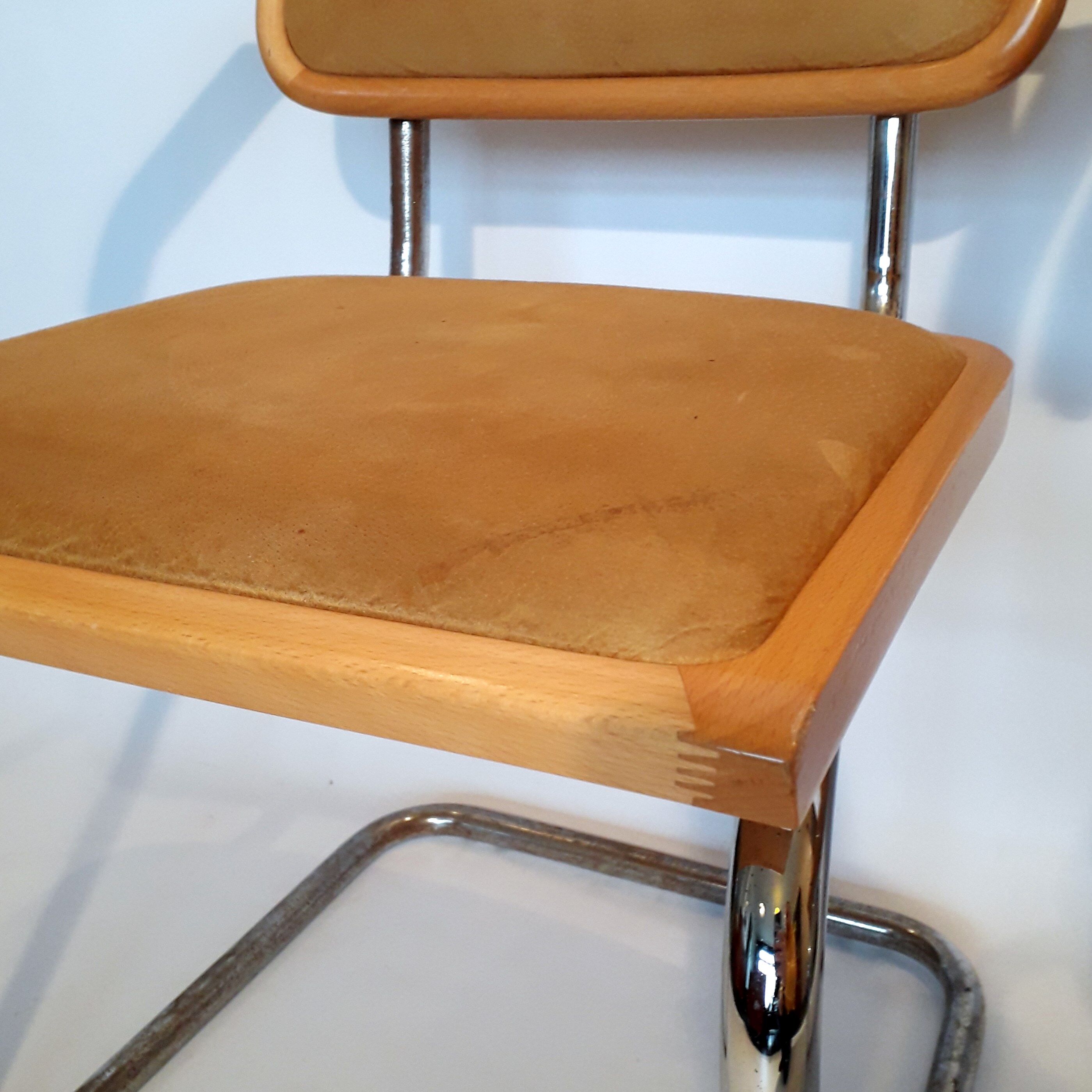 Pair of B64 chairs in leather crust by Marcel Breuer
