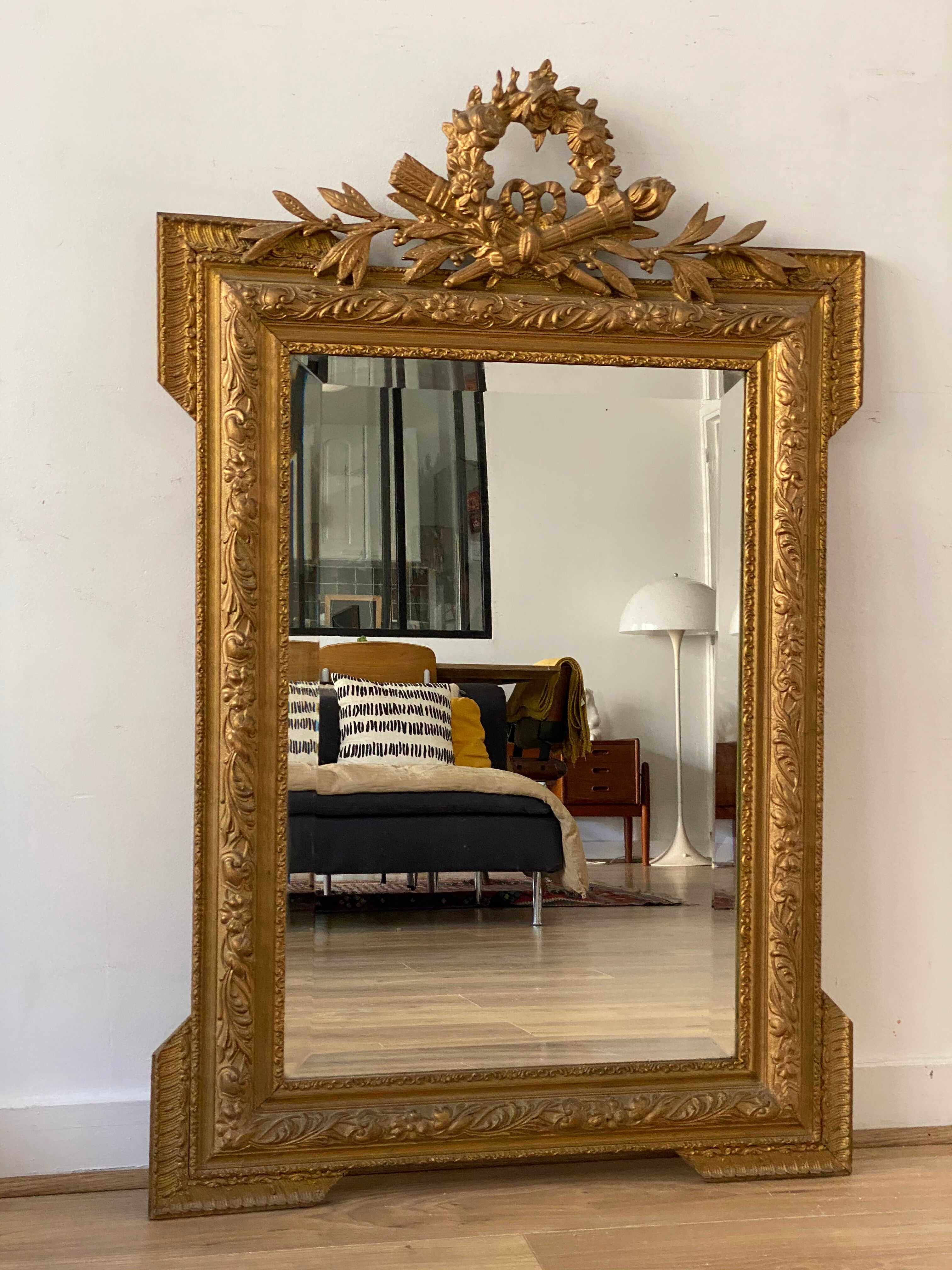Old mirror with pediment  72x112cm