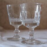 Petits verres à vin en cristal