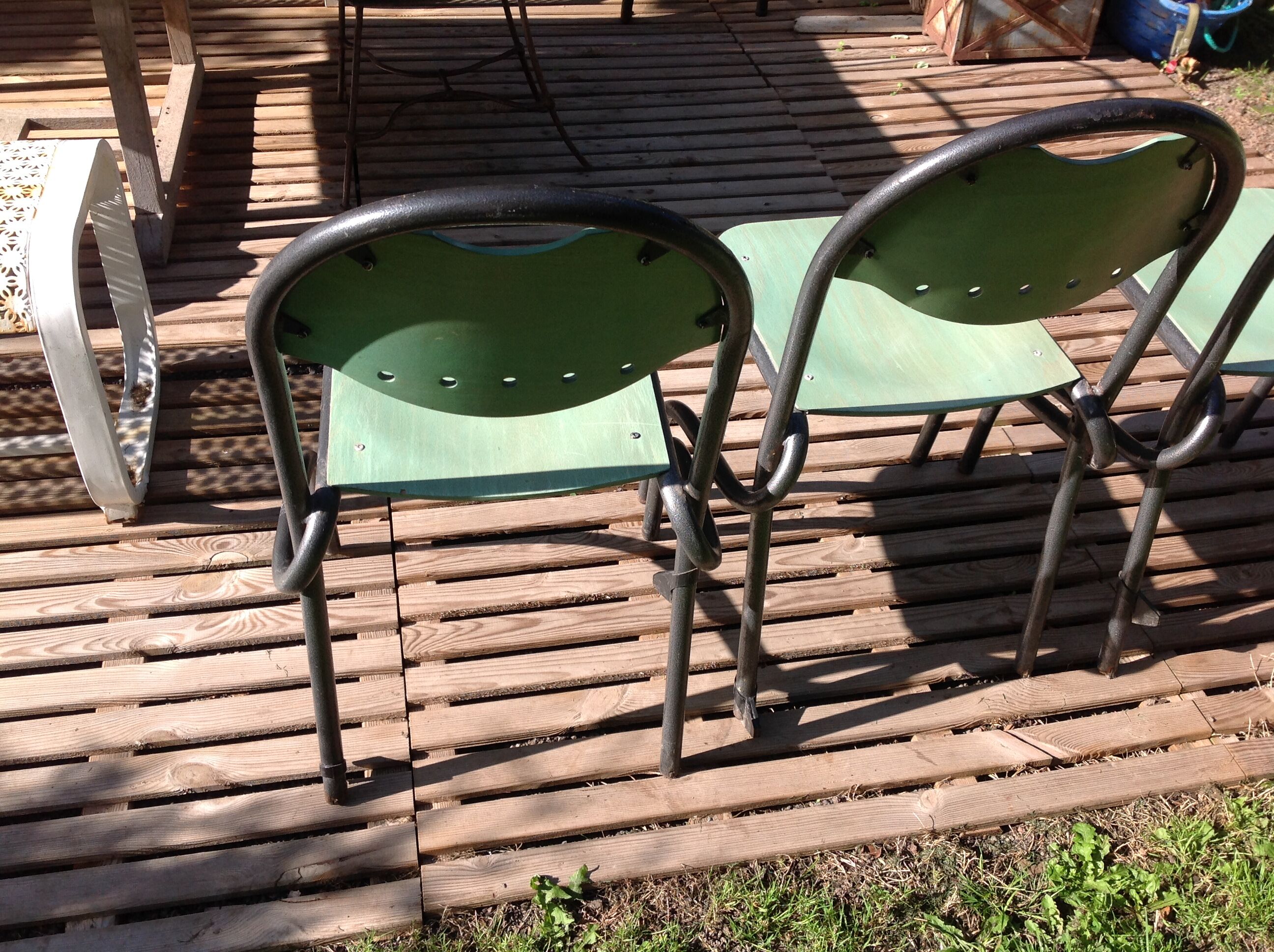 Series of 4 chairs