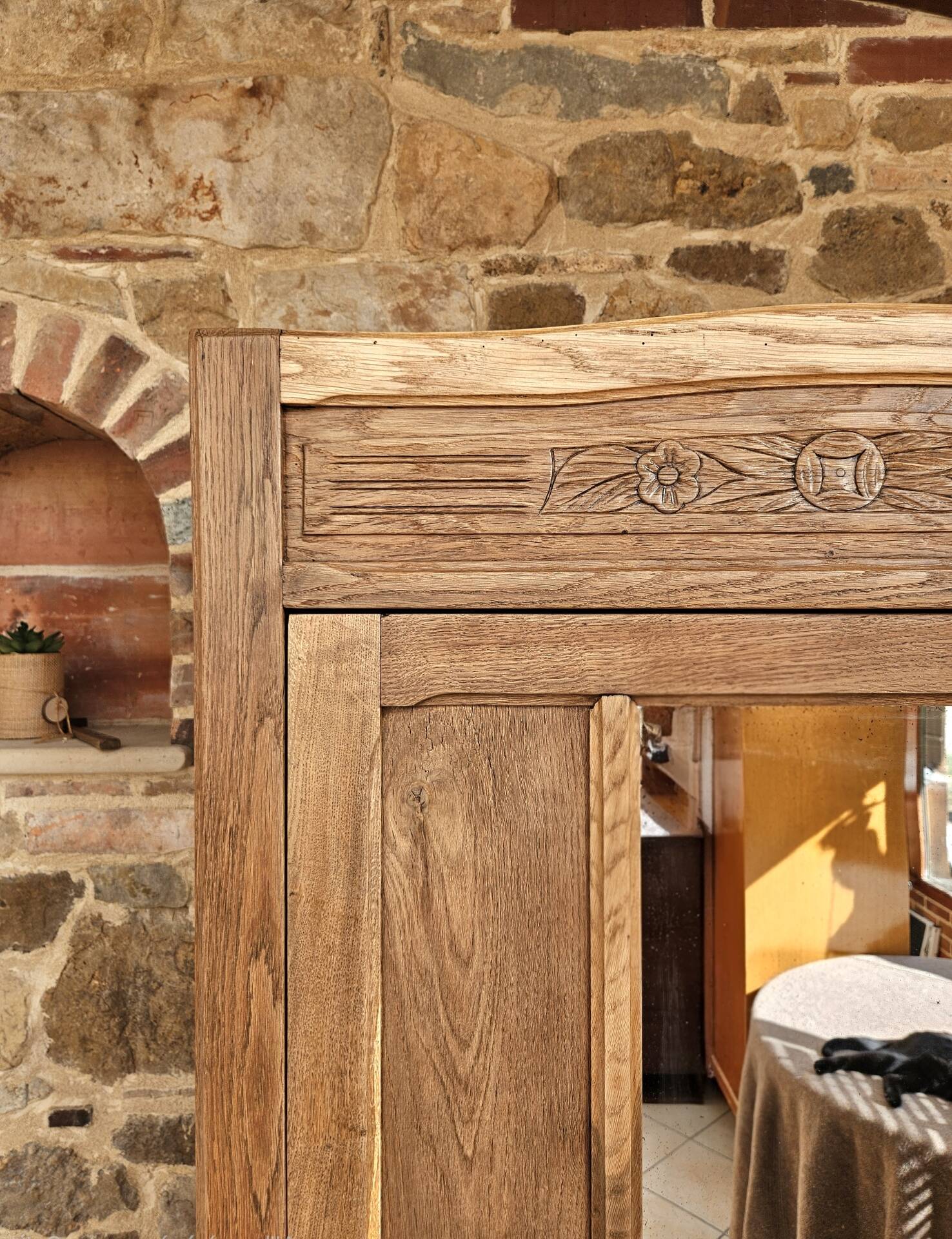 Armoire parisienne art déco 
