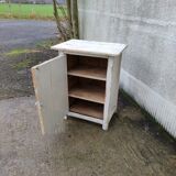 White Parisian buffet