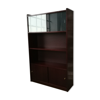 Vintage shelf library
