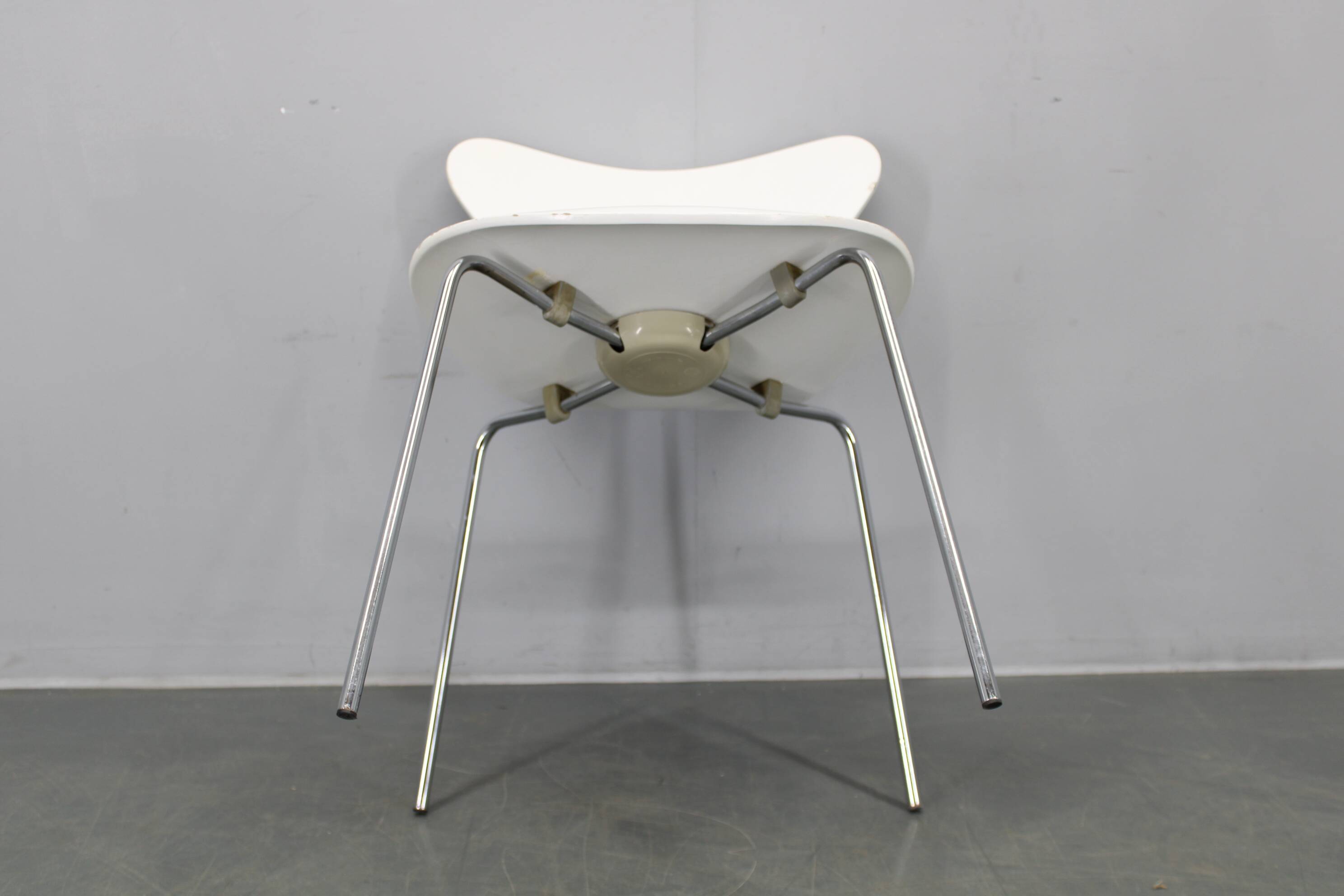 Pair of Series 7 chairs by Fritz Hansen, Denmark, 1970s