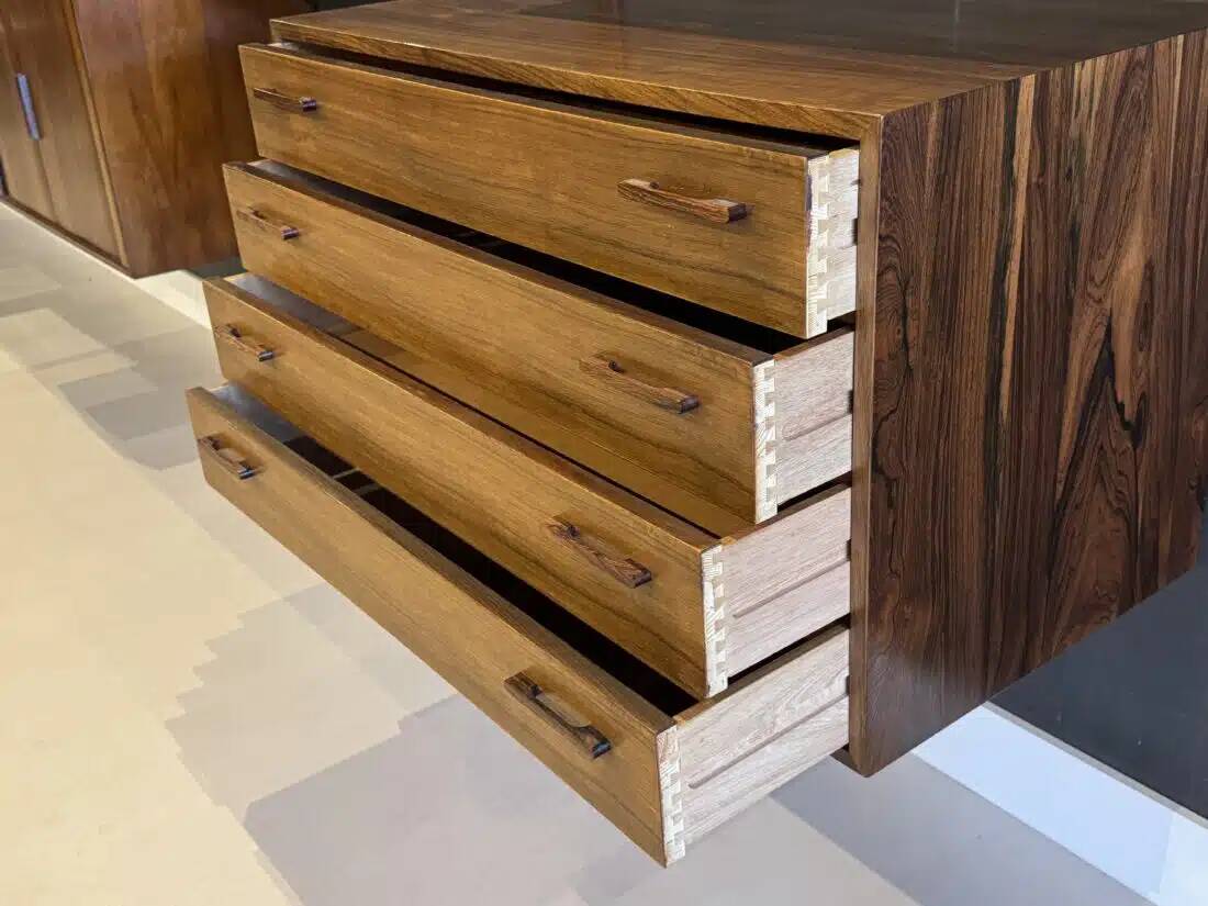 Vintage wall system | Kai Kristiansen | Rosewood