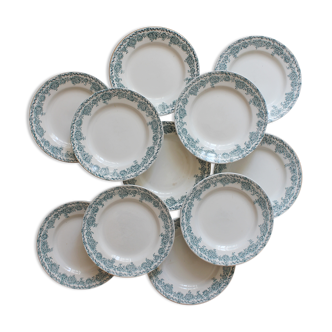 11 flat plates in iron earth "Argenton" Saint Amand early twentieth century