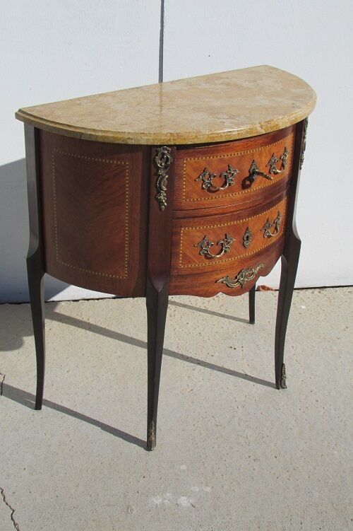 Half-moon dresser