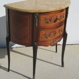 Half-moon dresser