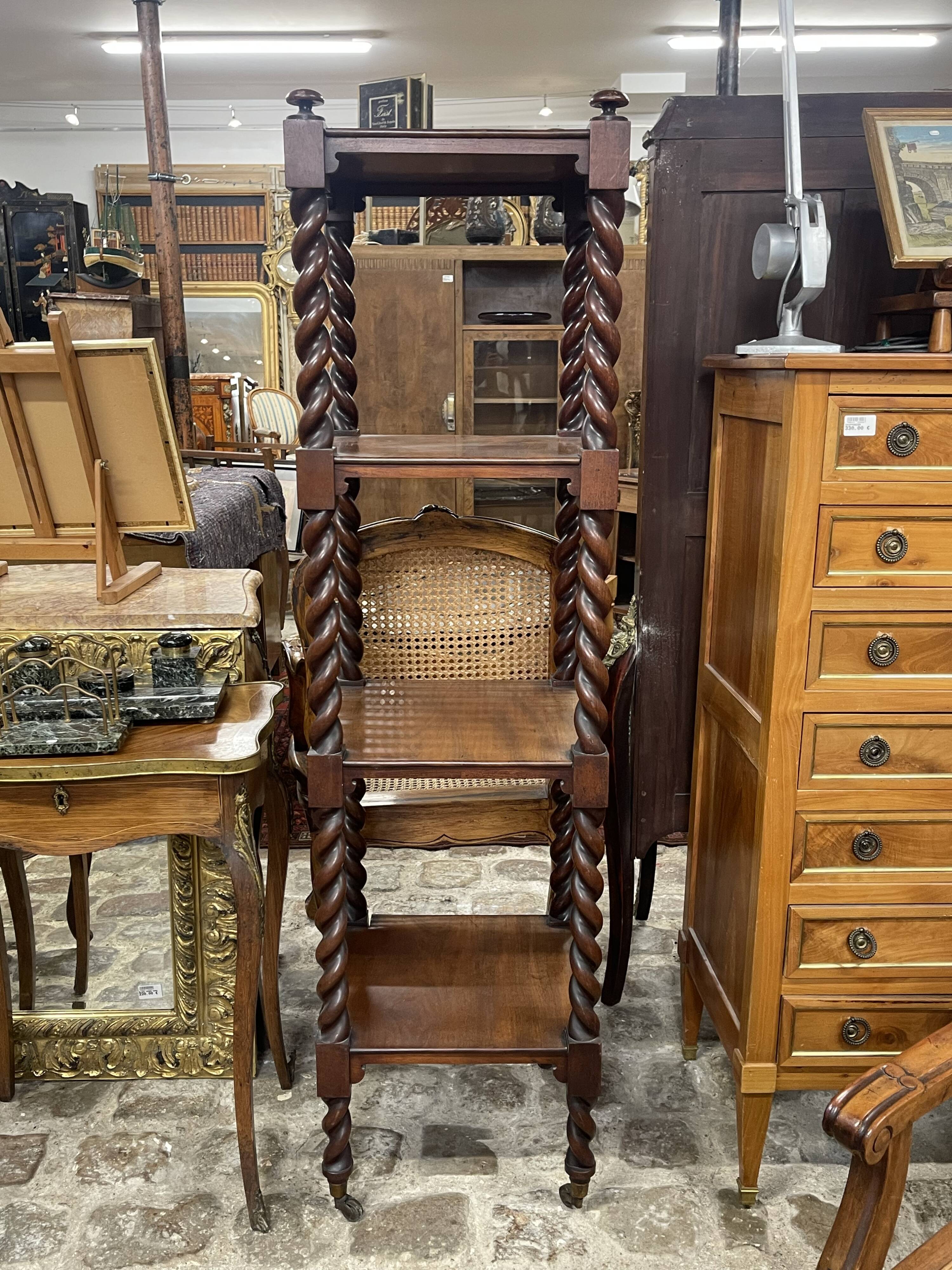 Etagère Antique en Noyer Tordu à Roulettes, 1890s