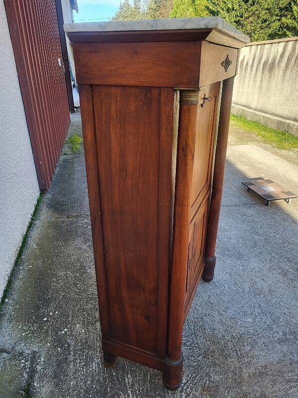 Empire secretary with detached columns in walnut from the 19th century