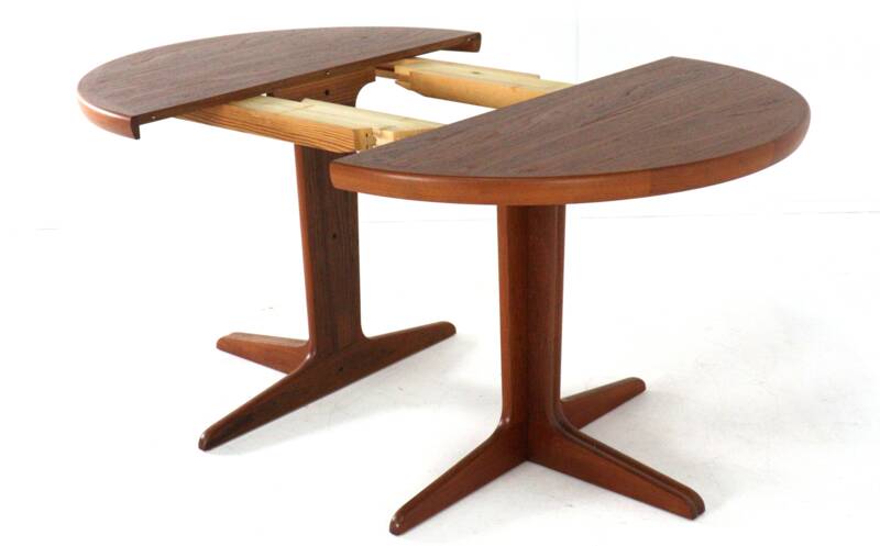 Round 3x extendable dining table 'Hampen' - danish teak mid century modern
