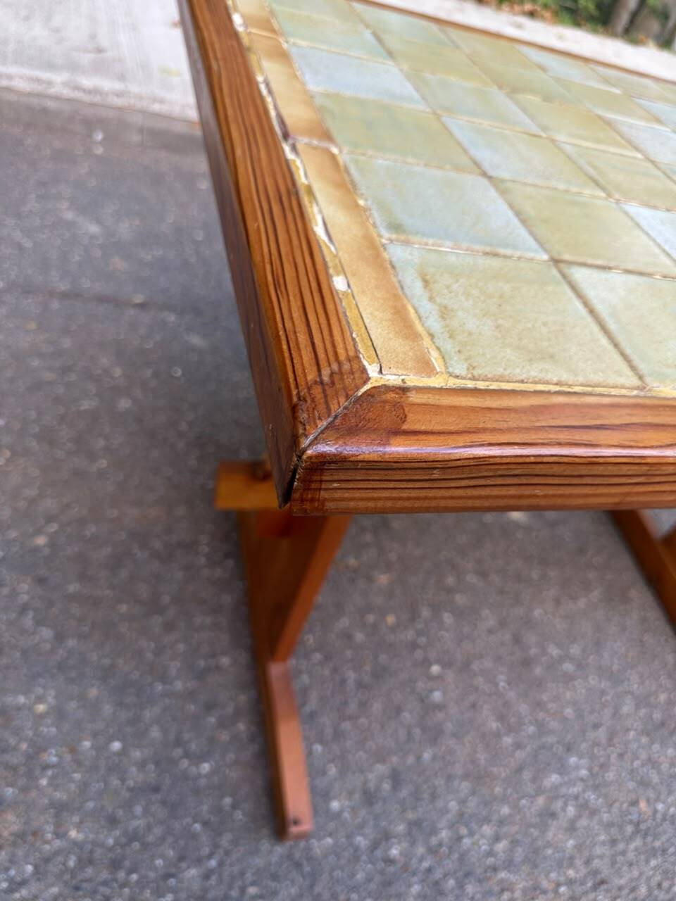Brutalist kitchen/dining table in solid pine & ceramic (112x67 cm) 1